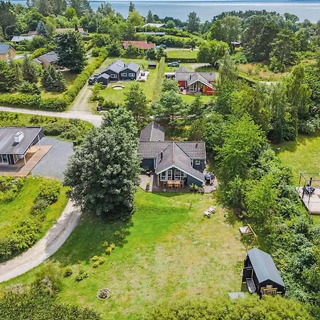 Etel - 600m From The Sea By Interhome