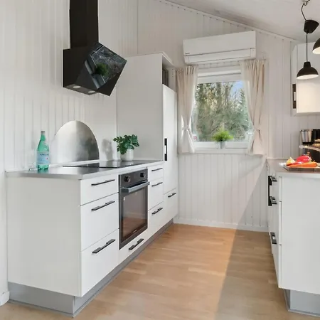 Etel - 600m From The Sea By Interhome